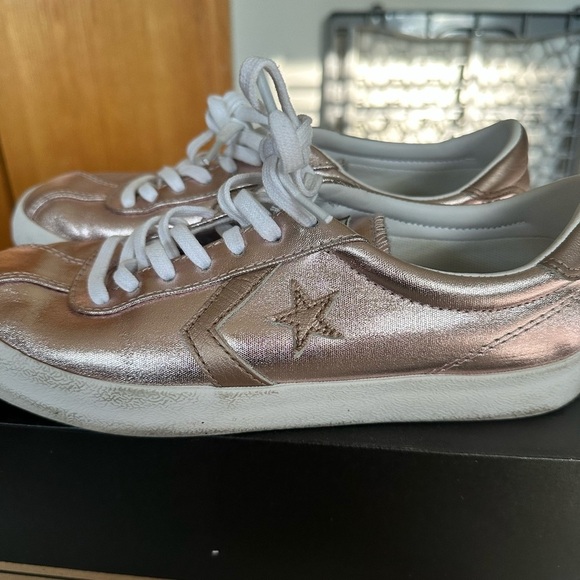 Converse One star rose gold low top metallic sneakers size 9 - Picture 1 of 6